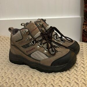 Women’s Columbia Hiking Boots